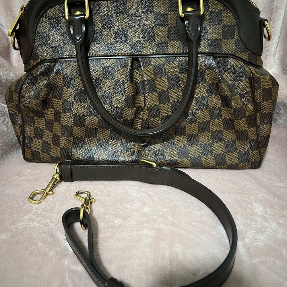 Louis Vuitton Trevi